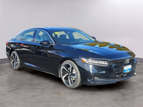 Used 2022 Honda Accord Sport image 3