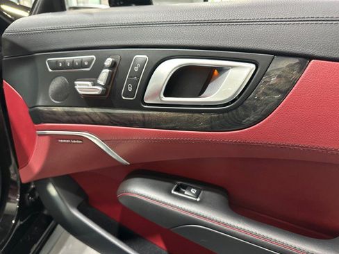 Used 2016 Mercedes-Benz SL 550 image 47