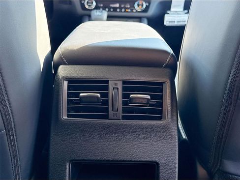 New 2025 Mitsubishi Outlander SE AWD/4WD image 25
