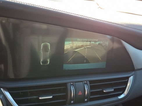 New 2025 Alfa Romeo Giulia AWD image 15