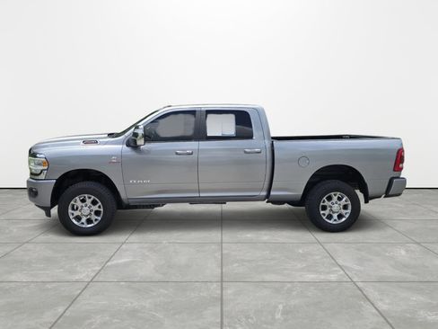 Used 2024 RAM 2500 Laramie AWD/4WD image 7