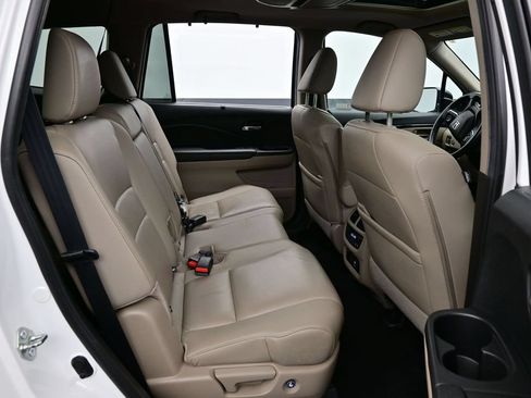 Used 2021 Honda Pilot Touring image 35