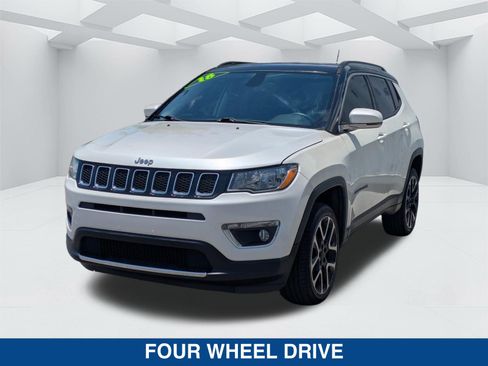 Used 2018 Jeep Compass Limited AWD/4WD image 7