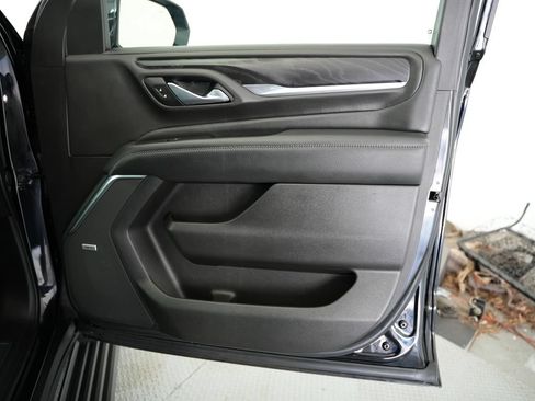 Used 2021 GMC Yukon XL Denali w/ Denali Premium Package AWD/4WD image 54