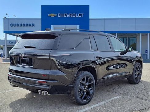 New 2026 Chevrolet Traverse RS w/ LPO, Floor Liner Package AWD/4WD image 4