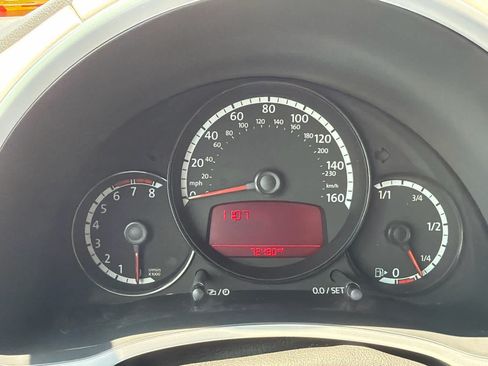 Used 2013 Volkswagen Beetle 2.5 FWD image 35