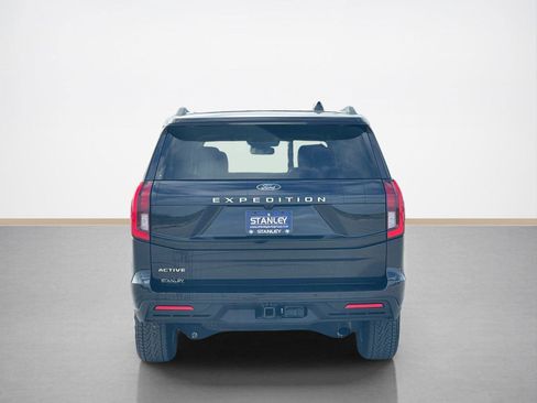 Used 2025 Ford Expedition Active image 6