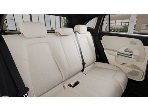 New 2025 Mercedes-Benz GLA 250 image 6