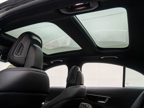 New 2026 Mercedes-Benz E 53 AMG e 4MATIC Sedan image 19