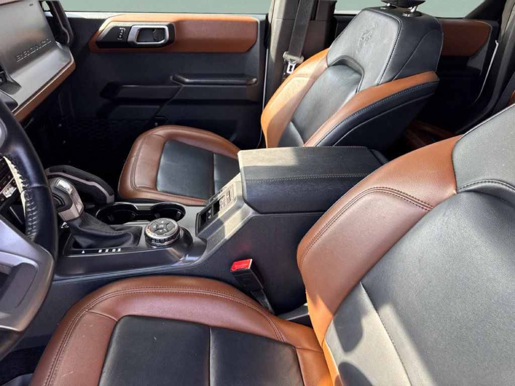 Used 2024 Ford Bronco Outer Banks AWD/4WD image 18