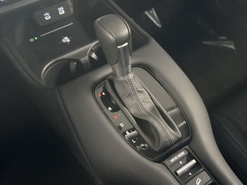 Certified 2026 Honda HR-V LX image 20