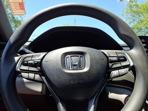 Used 2018 Honda Accord LX image 21
