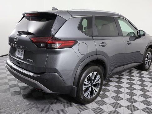 Used 2023 Nissan Rogue SV w/ SV Premium B Package image 8