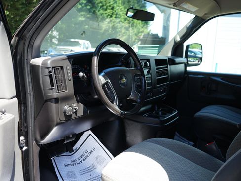 Used 2012 Chevrolet Express 2500 w/ Power Package RWD image 10