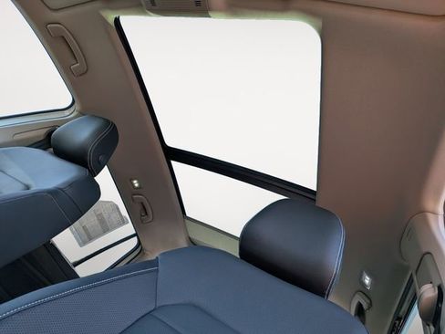 New 2026 Volkswagen Atlas SEL image 25