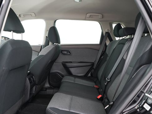 Used 2022 Nissan Rogue S AWD/4WD image 19