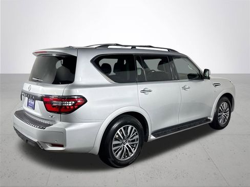 Used 2022 Nissan Armada SL image 6