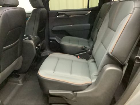 New 2026 GMC Acadia AT4 w/ LPO, All-Weather Package image 13