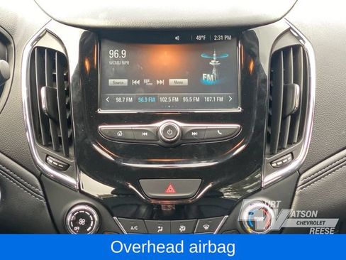 Used 2017 Chevrolet Cruze Premier FWD image 21