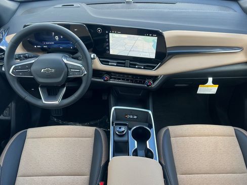 New 2026 Chevrolet Equinox ACTIV w/ Safety and Technology Package AWD/4WD image 10