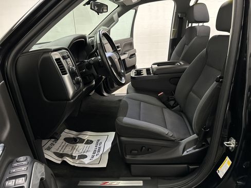 Used 2019 Chevrolet Silverado 1500 LT w/ All Star Edition image 17