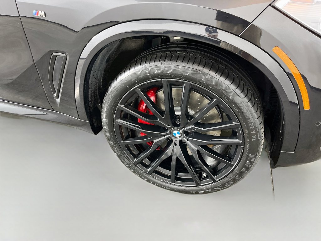 Used 2022 BMW X5 M50i AWD/4WD image 39