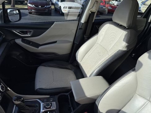 Used 2019 Subaru Forester Limited AWD/4WD image 7
