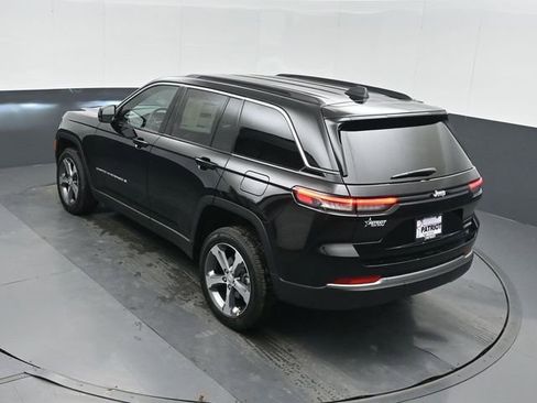 New 2026 Jeep Grand Cherokee Limited RWD image 33