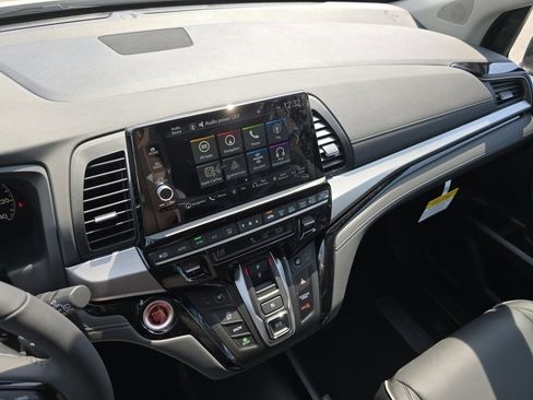 New 2026 Honda Odyssey Touring image 37