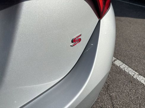 Used 2015 Toyota Corolla S image 6