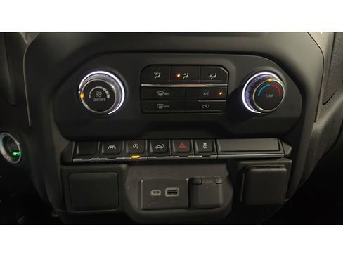 Used 2022 Chevrolet Silverado 1500 Custom AWD/4WD image 14
