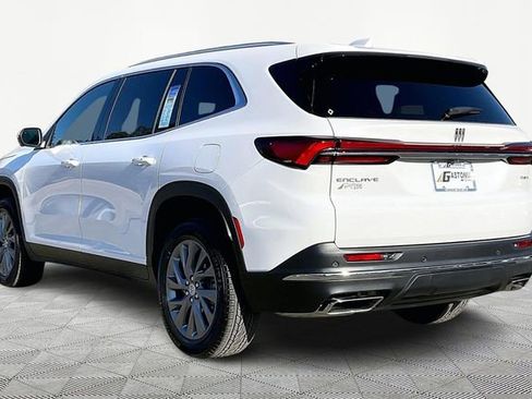 Used 2025 Buick Enclave Preferred w/ Power Package image 4