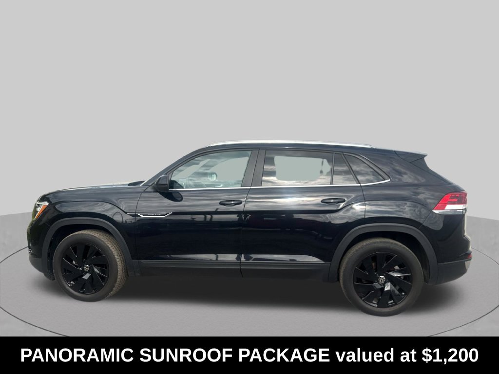 Used 2024 Volkswagen Atlas Cross Sport SE w/ Panoramic Sunroof Package AWD/4WD image 2