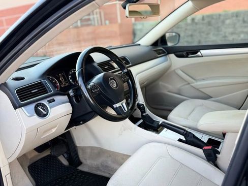 Used 2012 Volkswagen Passat 2.5 SE image 14