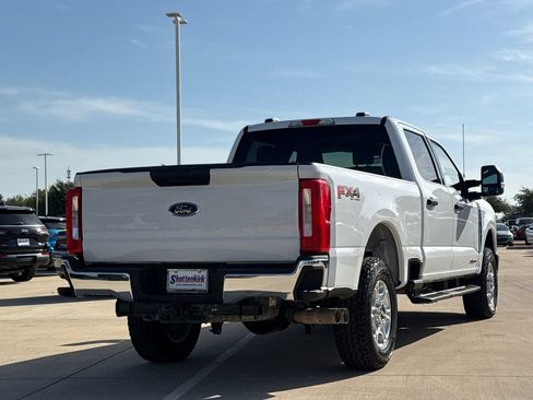 Used 2025 Ford F250 XLT w/ FX4 Off-Road Package AWD/4WD image 9