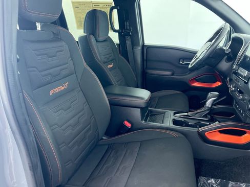 Used 2023 Nissan Frontier Pro-X w/ Pro Convenience Package RWD image 25