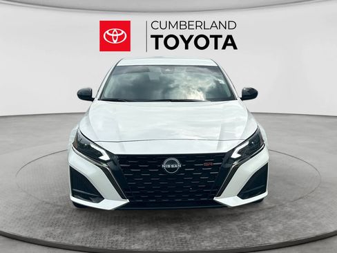 Used 2024 Nissan Altima 2.5 SR AWD/4WD image 8