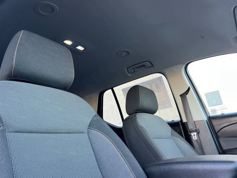 Used 2021 Chevrolet Traverse LT w/ LPO, Cargo Package image 19