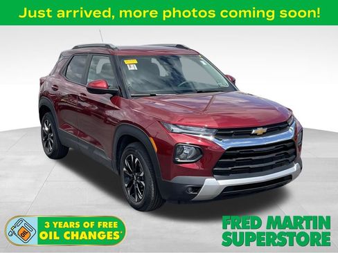 Used 2023 Chevrolet TrailBlazer LT FWD image 1