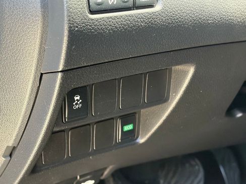Used 2018 Nissan Rogue Sport S w/ S Appearance Package FWD image 7
