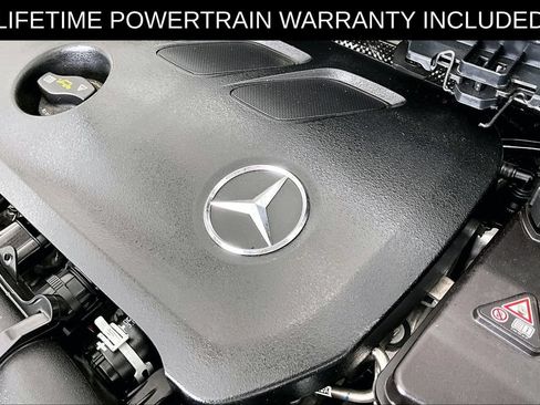 Used 2025 Mercedes-Benz GLA 250 4MATIC image 42