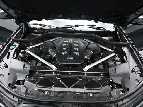 Used 2025 BMW X7 M60i image 38