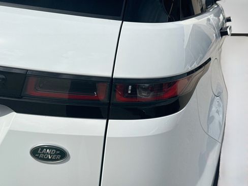 Used 2023 Land Rover Range Rover Evoque S AWD/4WD image 28