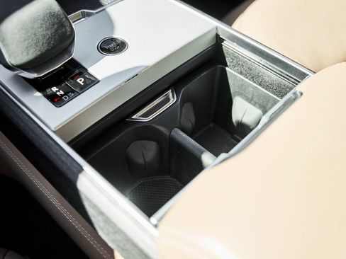 Used 2025 Land Rover Range Rover Long Wheelbase SE image 67