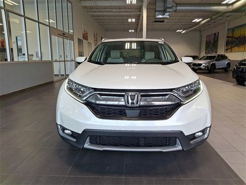 Used 2017 Honda CR-V Touring image 2