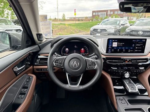 Certified 2026 Acura MDX w/ Technology Package image 2