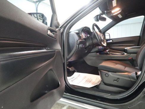 Used 2023 Dodge Durango SXT AWD/4WD image 9