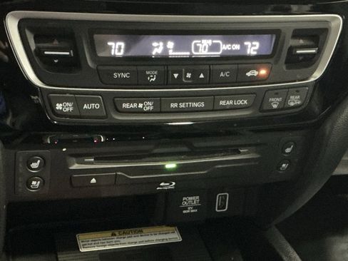 Used 2021 Honda Pilot Black Edition image 12