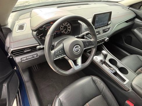 Used 2022 Nissan Altima 2.5 SR image 10