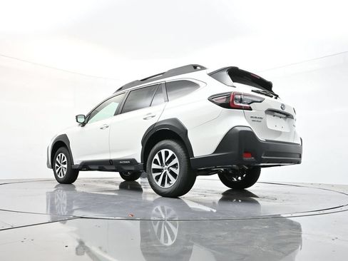 Used 2025 Subaru Outback Premium w/ Popular Package #1 AWD/4WD image 34